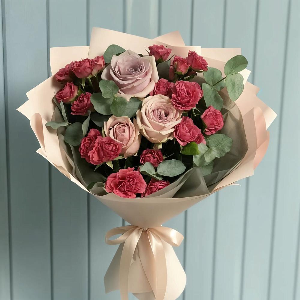 Букет цветов из: Гвоздики и Розы в Сольвычегодске