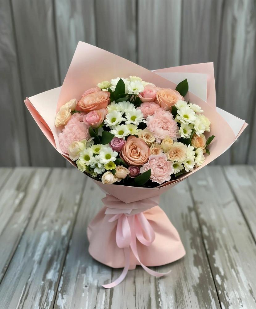 Букет цветов из: Гвоздики, Розы и Хризантемы в Сольвычегодске