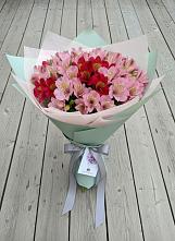 Букет цветов из:  Альстромерии в Сольвычегодске