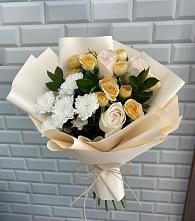 Букет цветов из:  Розы и Хризантемы #REPLACE_PRED# Сольвычегодске