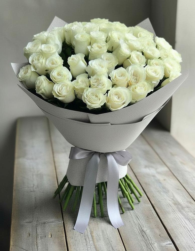 Букет 35 Белых роз в Сольвычегодске