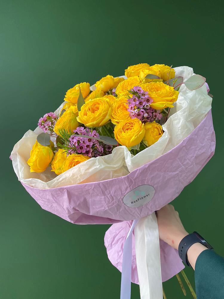 Кустовые желтые розы в Сольвычегодске Букет Кустовые желтые розы в Сольвычегодске