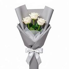 Букет 3 белые розы #REPLACE_PRED# Сольвычегодске