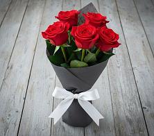 Букет 5 Красных роз Эдлесс Лав #REPLACE_PRED# Сольвычегодске