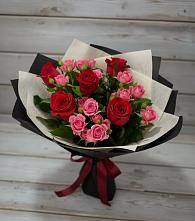 Букет цветов из:  Розы в Сольвычегодске