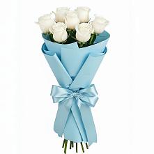 Букет 7 белых роз Проуд в Сольвычегодске