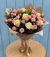 Букет цветов из:  Розы в Сольвычегодске
