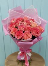 Букет 15 Розовых роз Равель в Сольвычегодске