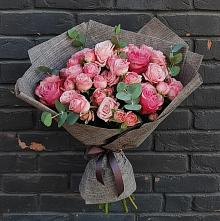 Букет цветов из:  Розы в Сольвычегодске